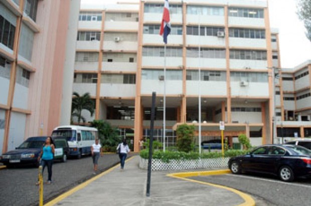 Hospital regional universitario José María Cabral y Báez