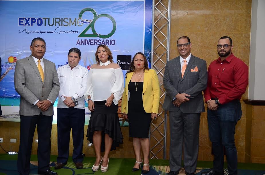 Ramón Paulino, Francisco Javier Almonte, Yomaris Gómez, Clara Luz Pérez, Julio Almonte y Oscar de la Hoz