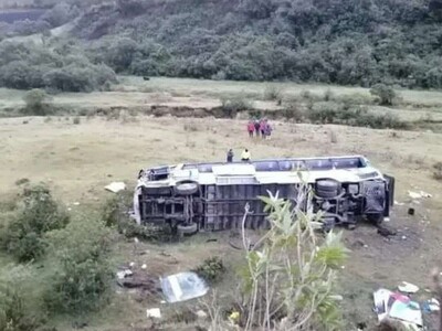 Accidente de autobús causa 11 muertes y 20 heridos en Ecuador