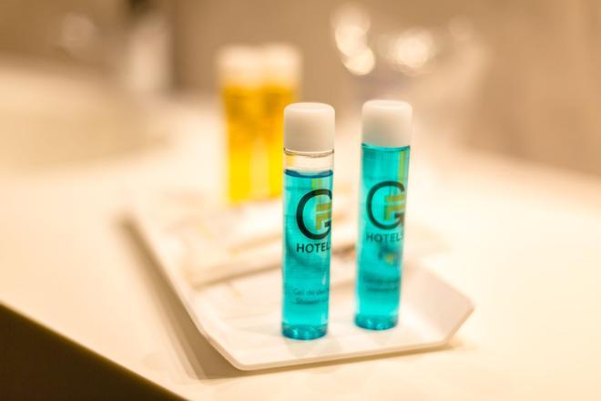 Adiós a los geles y champús monodosis de los hoteles: este verano empezarán a desaparecer