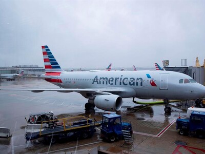 American Airlines niega fusión con United tras especulaciones