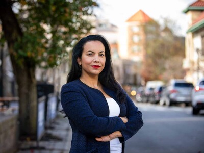 Analilia Mejía se convierte en congresista en Estados Unidos