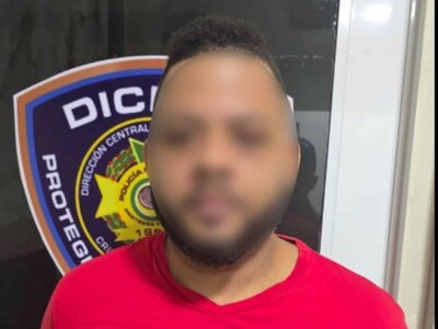 Apresan hombre se hacía pasar por taxista para asaltar en Santiago