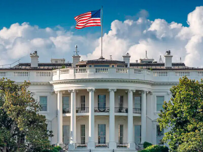 Cena corresponsales Casa Blanca y fiesta Grindr en Washington