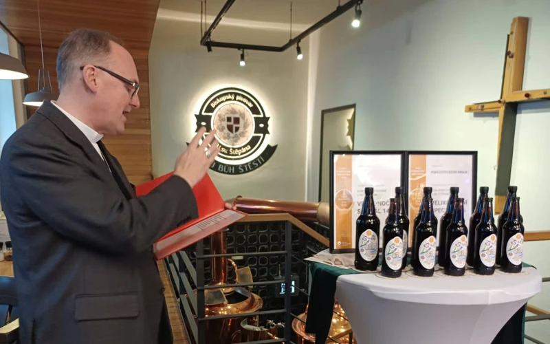 Cerveza de Pascua de diócesis en República Checa triunfa en competencias internacionales