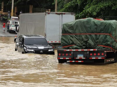 Defensa Civil advierte no cruzar ríos ni calles inundadas ante lluvias