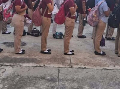 Detención de profesor por agresión sexual a estudiante menor