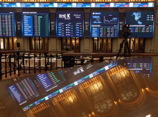 El Ibex 35 abre al alza y alcanza los 17.758 puntos pendiente del crudo y la tensión en Ormuz