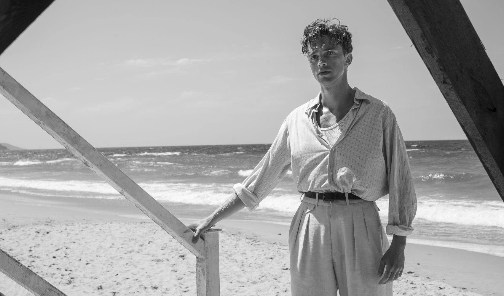 El extranjero de Ozon llega a Filmin el 10 de abril