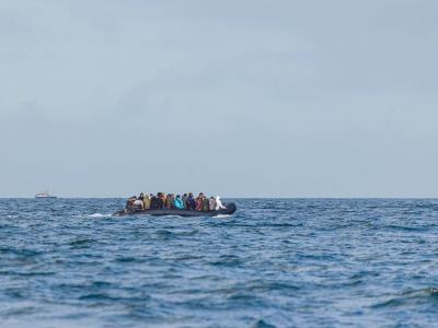 Guardia Costera EEUU rescata familia desaparecida en océano Pacífico
