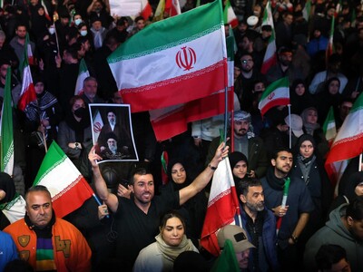 Irán y EE.UU. acuerdan un alto el fuego temporal