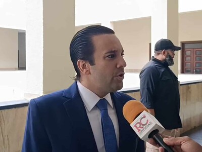 Jochy Gómez vincula Gobierno a red y culpa caos semafórico