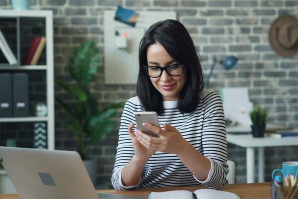 La Generación Z revoluciona las redes con “WorkTok” y su vida laboral en TikTok e Instagram