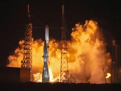 Lanzamiento del New Glenn con propulsor reutilizable de Blue Origin