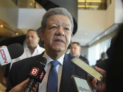 Leonel Fernández advierte sobre la improvisación del gobierno PRM