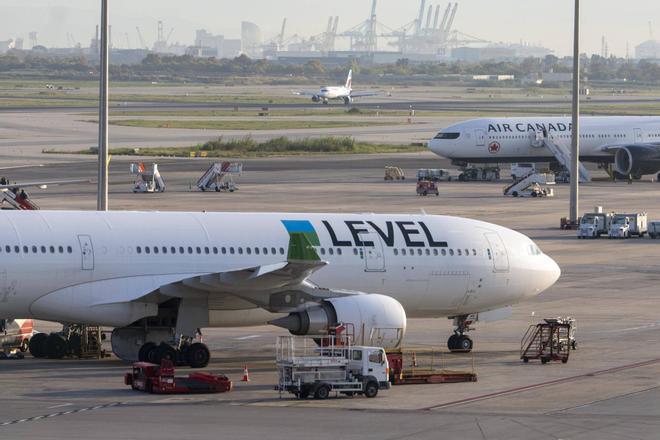 Level recorta vuelos en cuatro rutas que conectan con Barcelona en un contexto de "escasez" en el suministro