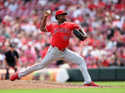 MLB: José Soriano se convirtió en el primero con cuatro triunfos