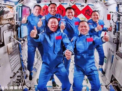 Mision tripulada Shenzhou-21 completa actividades extravehicular