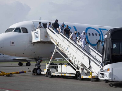 Paraguay recibe dominicanos inadmitidos en EE. UU.