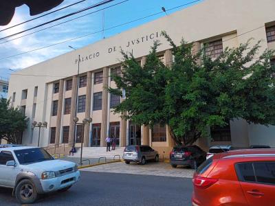 Piden prisión preventiva a profesor acusado agresión sexual a alumna