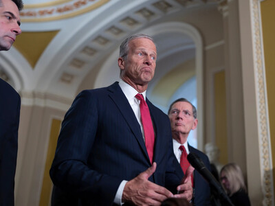 Senado trabaja para reabrir el Departamento de Seguridad Nacional