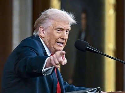 Trump advierte a Irán: EE. UU. no tiene prisa, pero “el reloj corre”