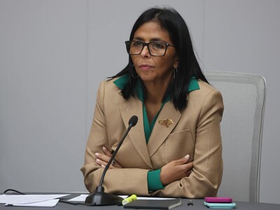 Venezuela habla con Siemens y General Electric para atender crisis