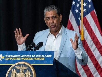 Adriano Espaillat apoya decisión sobre ICE en tribunales de NY