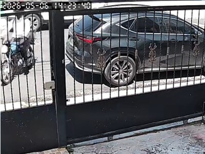 Asaltan a madre frente a sala de tareas en Alma Rosa