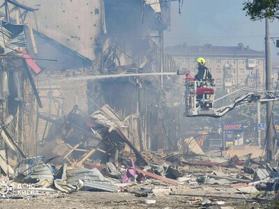 Bombardeo ruso deja dos muertos y 56 heridos en Ucrania