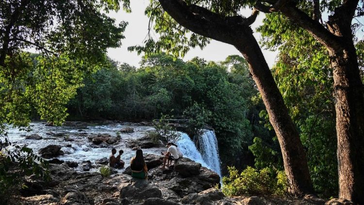 Brasil: La deforestación en la Amazonía alcanza su nivel más bajo desde 2019