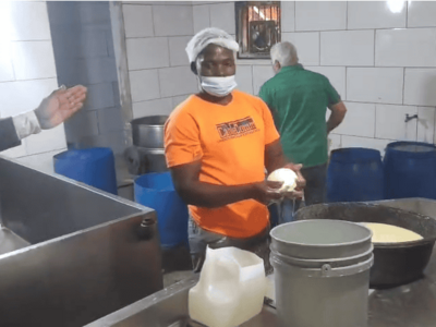 Clausuran fábrica de quesos en Santiago por violar normas
