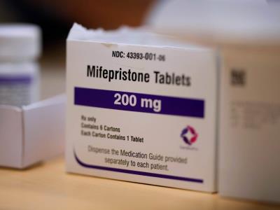 Corte Suprema restablece envío por correo de mifepristona