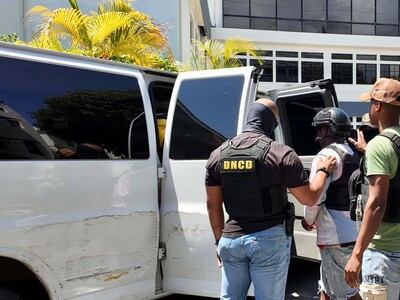 DNCD arresta ocho vinculados a cocaína en Pedernales