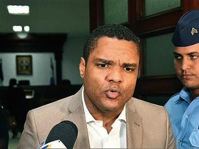 Donni Santana critica que se intente devolverlo a prisión por incesto