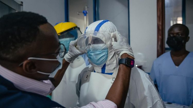 Ébola en la RD del Congo: Prohibidos velorios y reuniones en Ituri