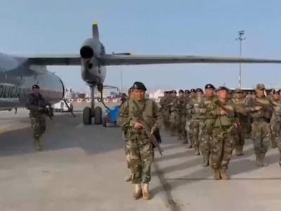 Ecuador militariza un puerto ronterizo con Perú para combatir mafias