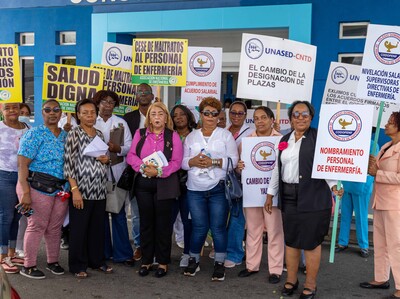 Enfermeras exigen firma de acuerdos para desistir del paro