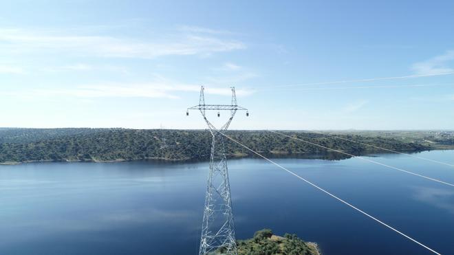 Iberdrola cifra en 1.000 millones su impacto económico en Extremadura en los dos últimos años