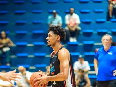 LNB: Romeao Ferguson logra triple doble en el triunfo de los Titanes