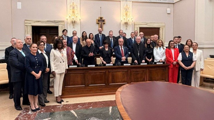 La Santa Sede y la OEI reúnen a ministros ante el desafío de la IA y la salud mental