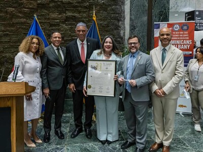 Legisladores celebran a la comunidad dominicana en Nueva York