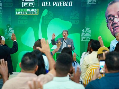 Leonel Fernández pide reforma educativa