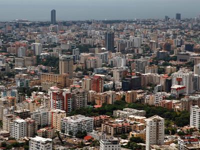 Los dominicanos observan la economía con pesimismo
