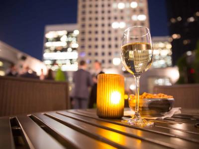 Nueva York elimina licencia especial para bailar en bares y restaurantes