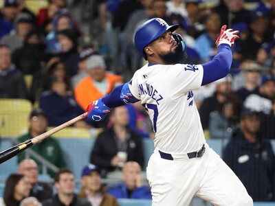 Ohtani y Teoscar Hernández la sacan, Dodgers ganan