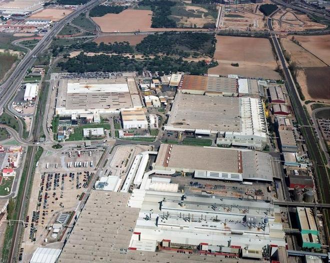 Renault cancela la llegada de nuevos coches eléctricos a sus plantas de Valladolid y Palencia y pone en riesgo 6.000 empleos