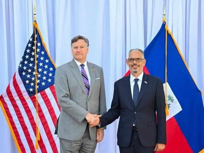 Reunión entre Christopher Landau y Alix Didier Fils-Aimé sobre Haití