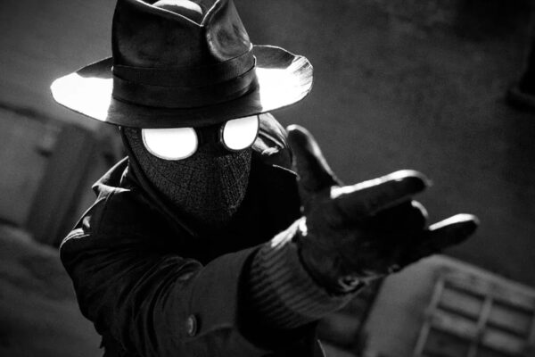 Spider-Noir transforma el universo de Spider-Man en un thriller oscuro ambientado en la Gran Depresión