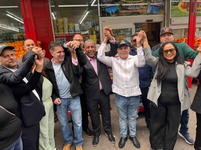 Supermercados y bodegas respaldan la reelección de Adriano Espaillat